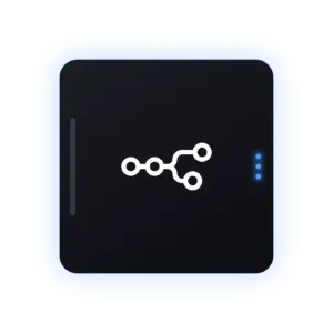 Dunkle Modul-Kachel mit dem n8n-Logo, seitlich Griff und Status-Leuchten wie bei einem Server-Einschub
